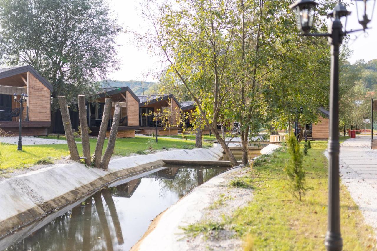 Grkavescak Glamping Resort Halicanum מראה חיצוני תמונה